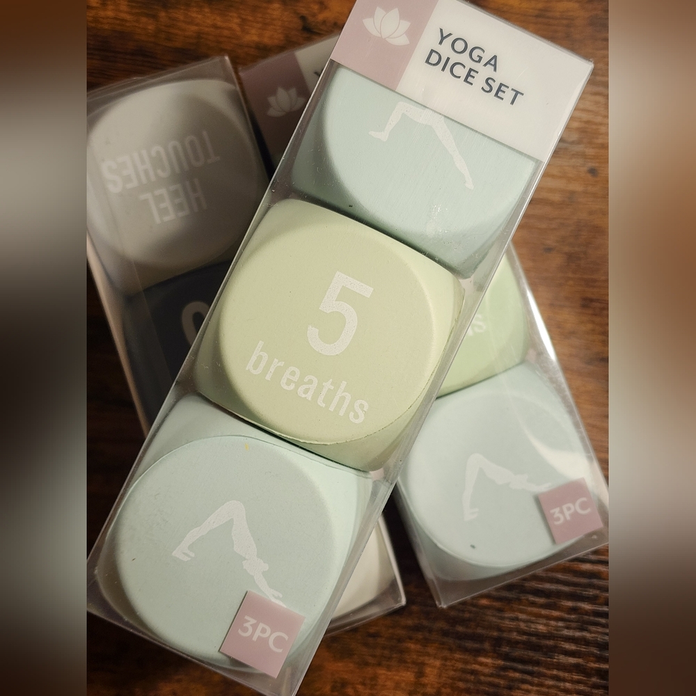 🔴Yoga Dice Set - 3 Pieces Exercise Routine - Picture 2 of 4